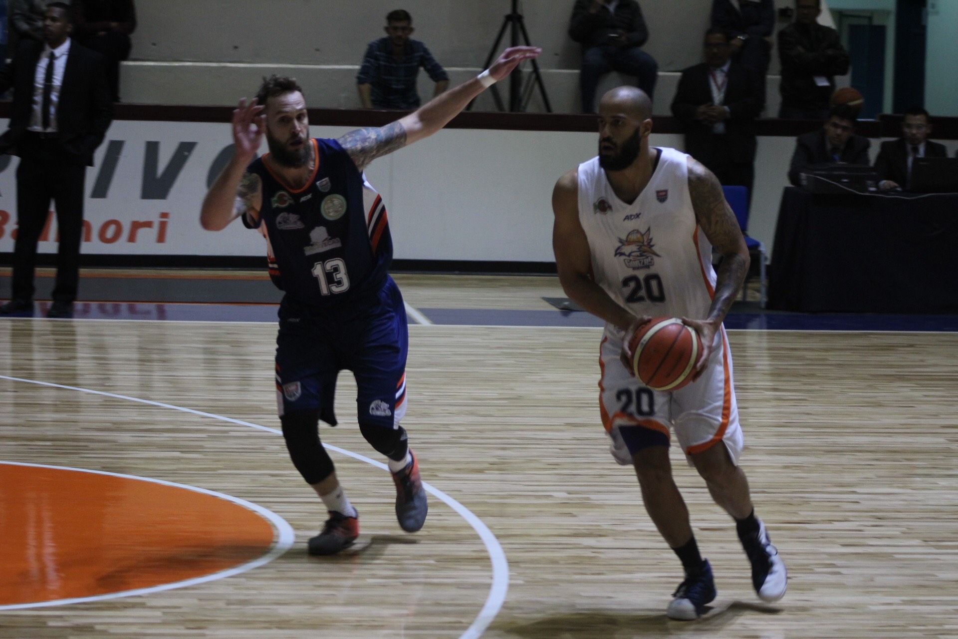 Suman Garzas segundo triunfo en finales
