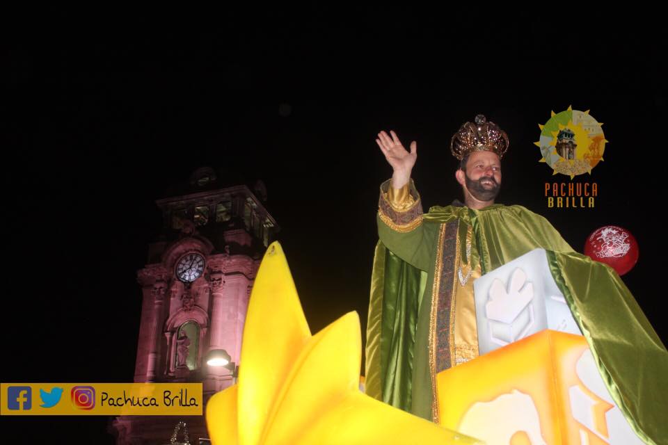 Día de reyes en Pachuca cabalgata por las calles