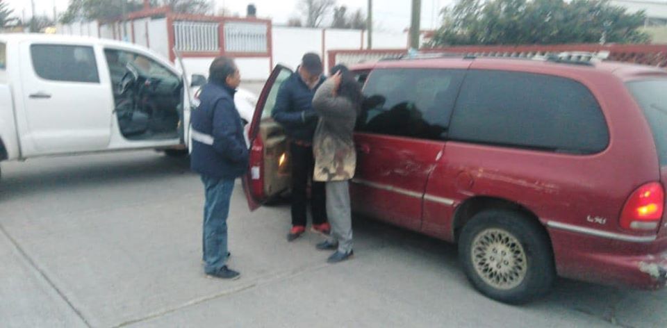 Le aplica Semot multa por llevar a sus hijos a la escuela