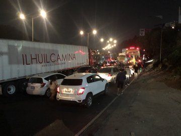 Bloquean transportistas la México-Pachuca en entrada a CDMX