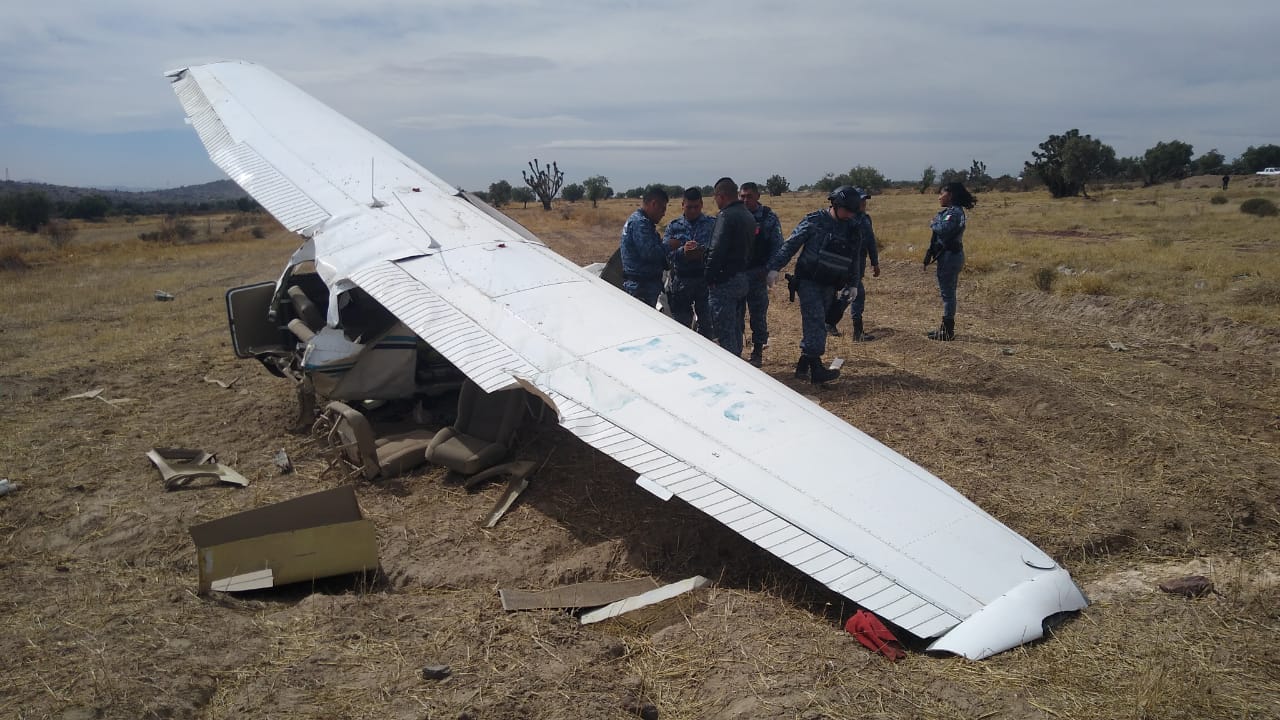 Cae una avioneta en Pachuca: tres lesionados