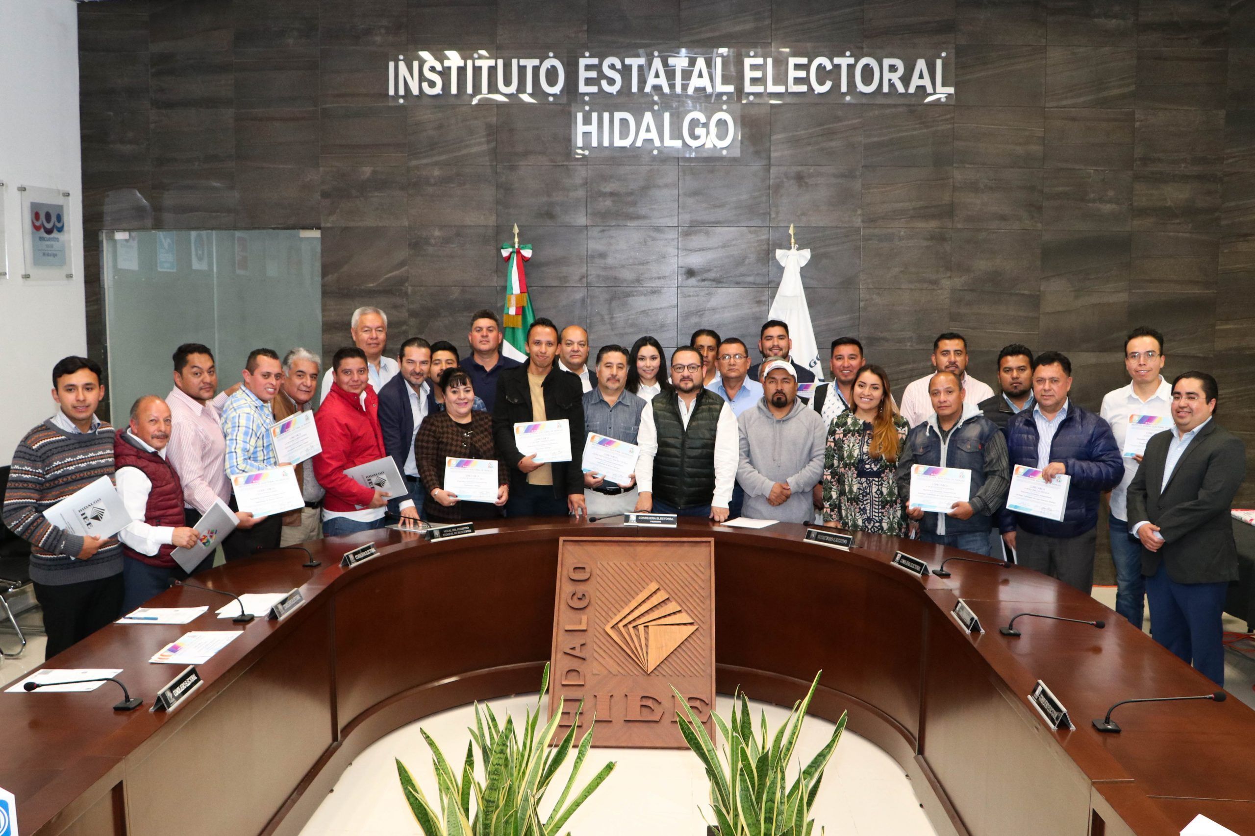 IEEH capacita a aspirantes a una candidatura independiente sobre uso de Aplicación Móvil
