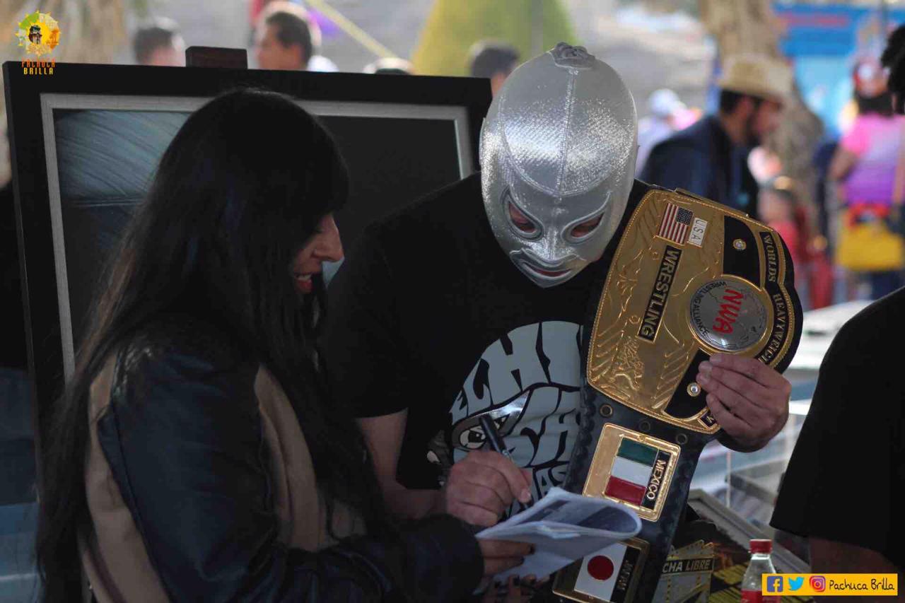 Presidencia de Pachuca recibe disculpa pública por tributo a El Santo