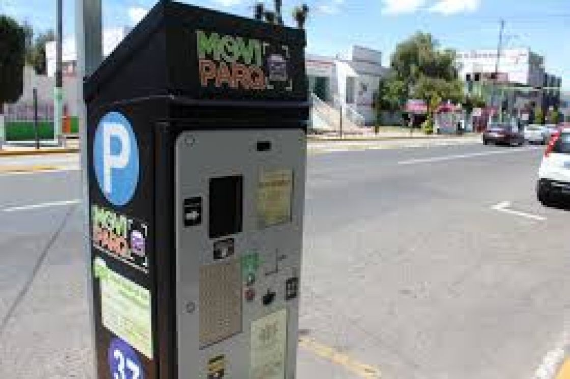 Aprueban eliminar cobro de parquímetros durante contingencia
