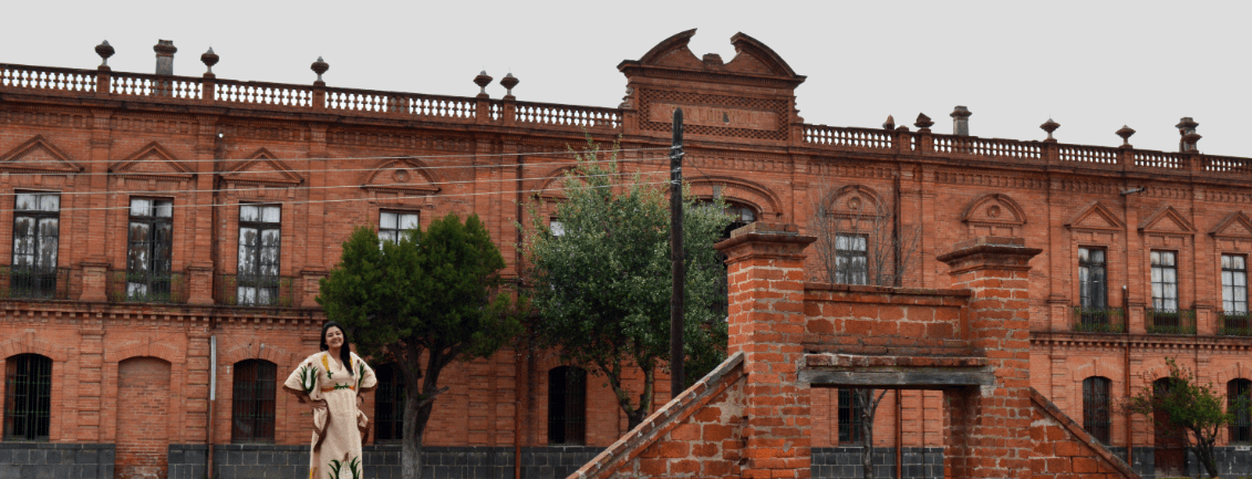 CANCELAN ACTIVIDADES EN EMILIANO ZAPATA POR COVID-19 La alcaldía de Emiliano Zapata anunció que a todas las actividades se encuentran suspendidas, con el fin de evitar más contagios de coronavirus en la población. La Secretaría de Salud Federal presentó un mapa de Hidalgo en el que se muestra a Emiliano Zapata como uno de los municipios con mayor número de contagios en las últimas semanas, razón por las que se tomaron cartas en el asunto suspendiendo las actividades. El pasado sábado 1° de agosto la presidencia del municipio Emiliano Zapata emitió un comunicado en el que se les hizo saber a todos los comerciantes de puestos semifijos en calles y explanadas la suspensión de todas las actividades. Las autoridades municipales en coordinación con el sector de salud rigiéndose bajo los Artículos 134,135, 141 y 184, Fracción I y II de la ley General, y el Articulo 83 del Bando de policía y Gobierno decidieron suspender todas las actividades a partir de hoy 3 de agosto, hasta nuevo aviso.