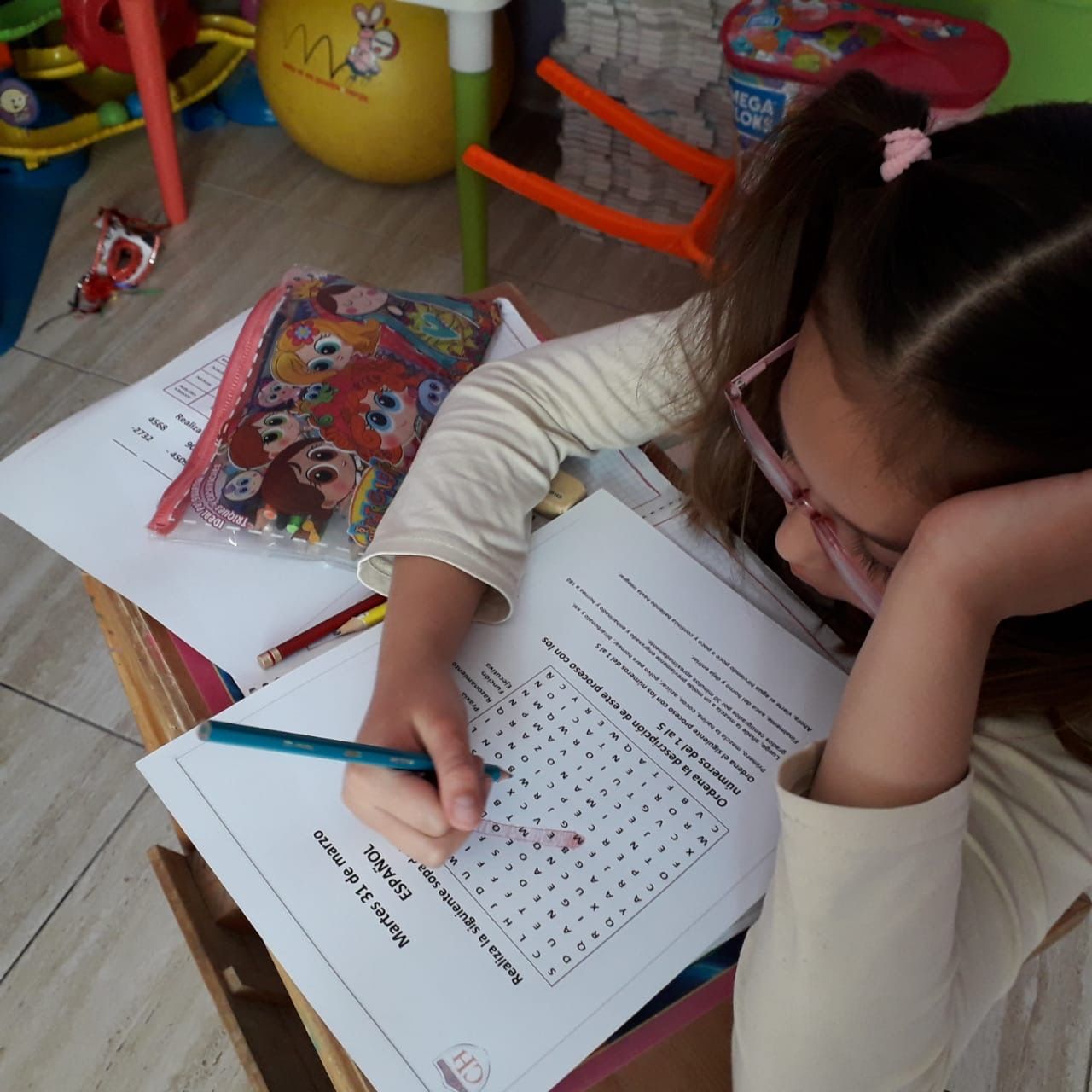 Siguen alumnos sin clases en Hidalgo; esperan recurso para pago