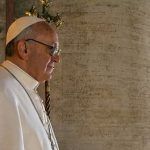 Papa Francisco respalda uniones civiles de parejas del mismo sexo