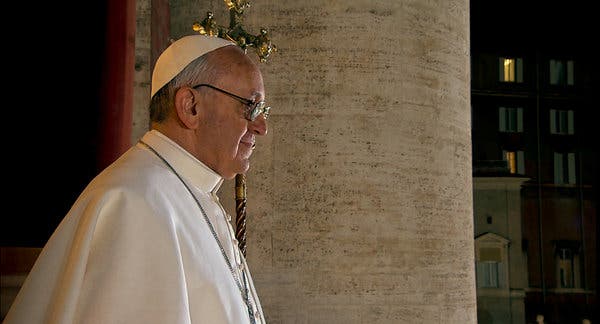 Papa Francisco respalda uniones civiles de parejas del mismo sexo