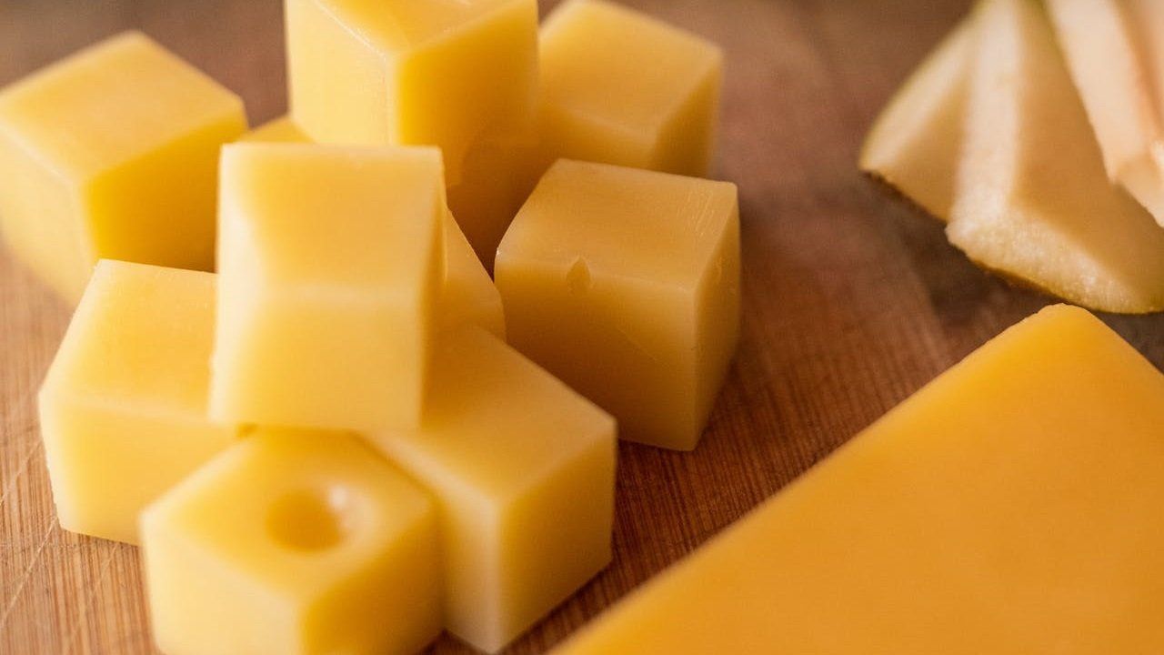 Conoce las marcas de queso panela que incumplen