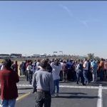 Bloquean chatarreros la autopista México-Pachuca, en Tizayuca