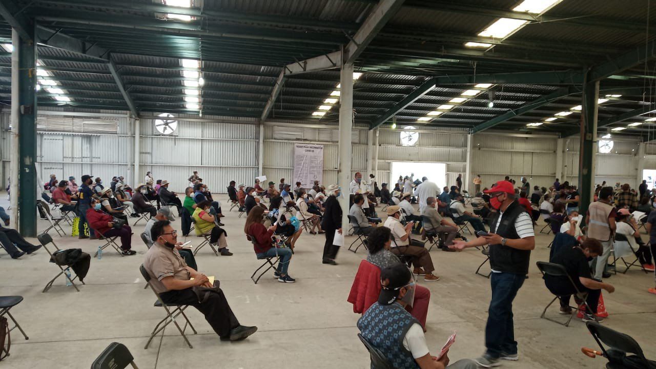 Las autoridades sanitarias y del Gobierno de México alistan las sedes para la segunda dosis de la vacunación contra Covid-19 a adultos mayores de Pachuca, que se realizará la próxima semana.
