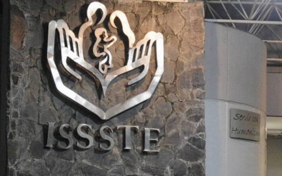 Abren convocatoria para médicos en ISSSTE Pachuca; sueldo de 32 mil pesos