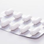 Pfizer asegura que su pastilla también es eficaz contra ómicron