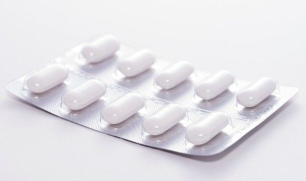 Pfizer asegura que su pastilla también es eficaz contra ómicron