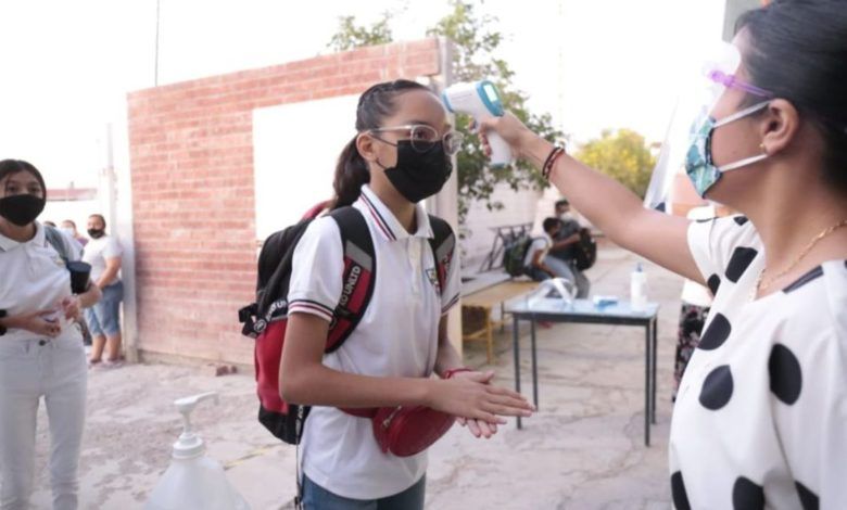 Cierran escuela por caso de Covid tras regreso a clases en CDMX