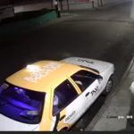 Cancelarán tarjetón de conductor de taxi que golpeó a mujer
