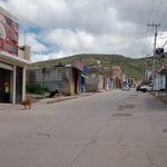 Denuncian vecinos de Los Ángeles, en Pachuca, taponamiento de registros