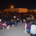 VIDEO Encuentran a 652 migrantes en tres tráileres, en Tamaulipas