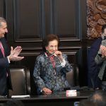 Ifigenia Martínez recibe medalla Belisario Domínguez