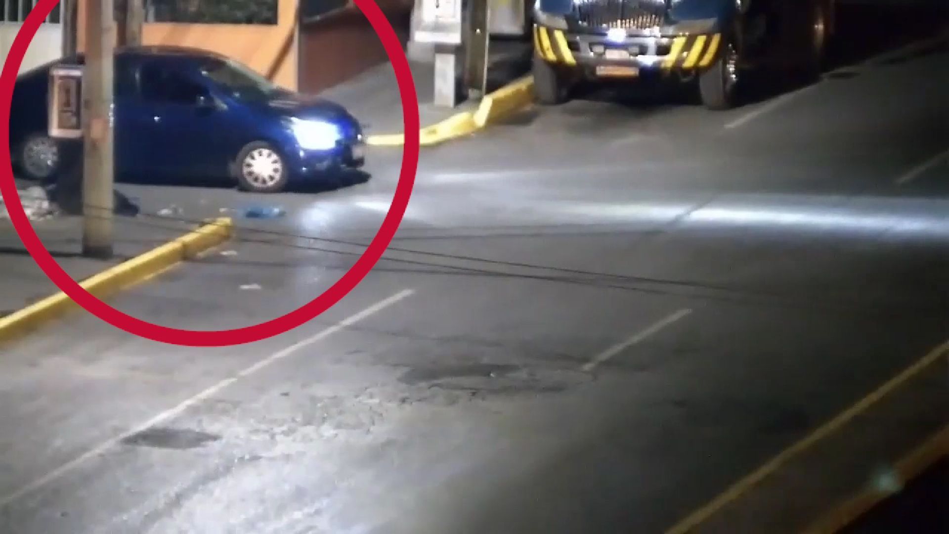 Detienen a sujetos que robaban computadora de autos en Pachuca