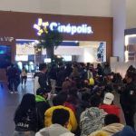 Pachuqueños hacen fila para comprar boletos de Spiderman