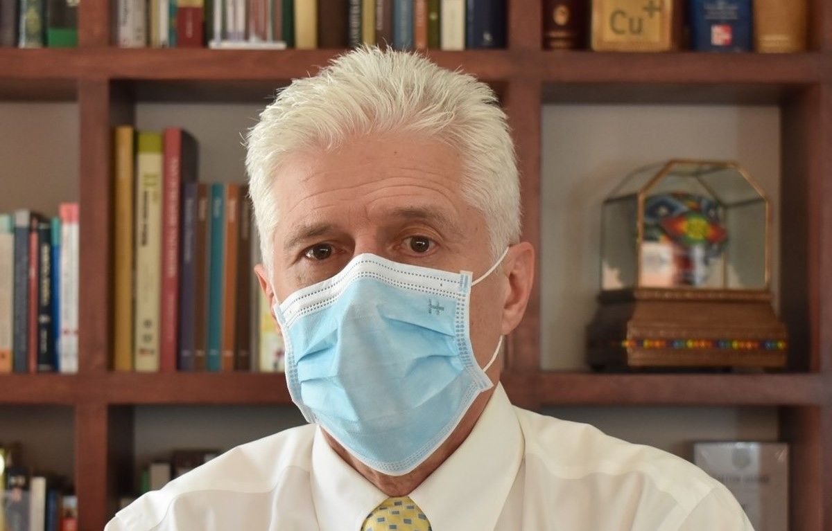 La mitad de los mexicanos podría infectarse de covid en semanas: doctor