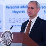 Aumentan casos de Covid, pero va más lento: Gatell