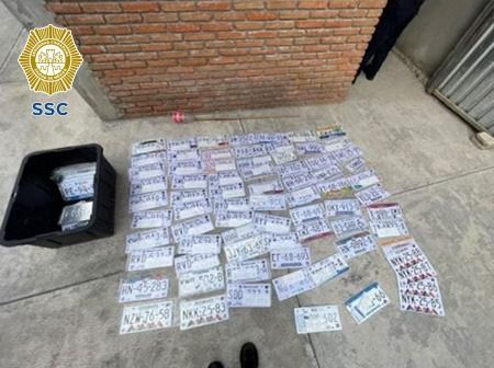 Encuentran en CDMX laboratorio de placas falsas; había de Hidalgo