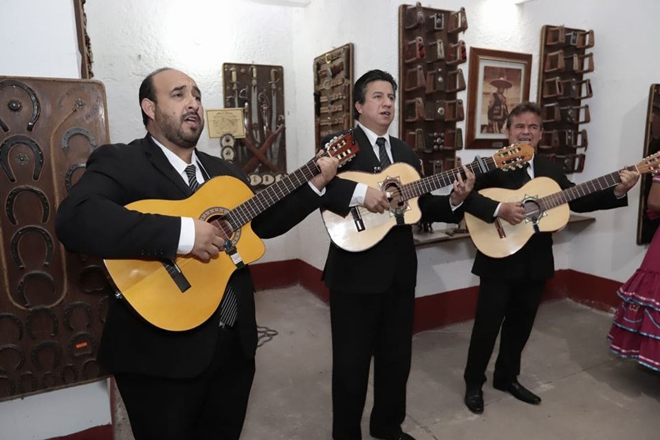 😍 Comercios de Pachuca ofertan todo tipo de artículos para regalar este 14 de febrero, día de San Valentín y en el que se celebra el día del amor y la amistad Fotos: Luis Soriano | Criterio Mira la nota https://bit.ly/3HTGrDs