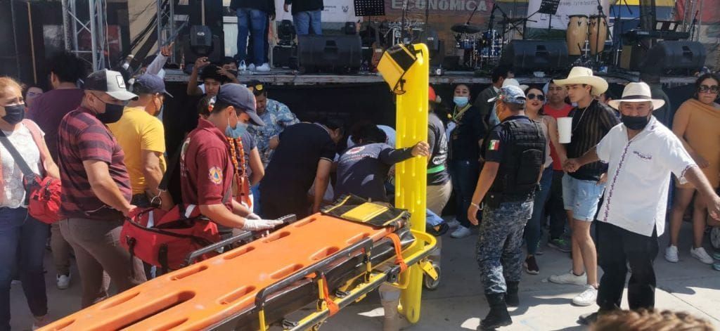 Fallece bailarina tras caída de lona en Santiago de Anaya