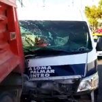 Impacta Urvan de transporte a tractocamión el bulevar G. Bonfil