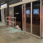 Sujetos dañan estación de Tuzobús con presuntos disparos de arma