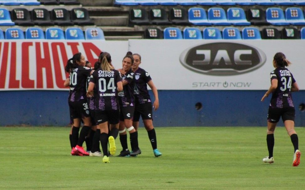 Tuzas del Pachuca reciben a Chivas en el Hidalgo
