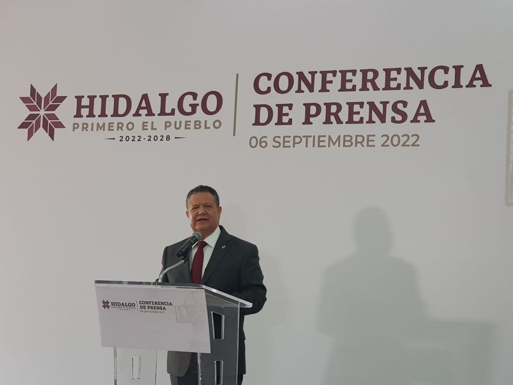 El gobernador Julio Menchaca Salazar consideró que el Tuzobús “fue una mala idea desde un principio y una terquedad”.