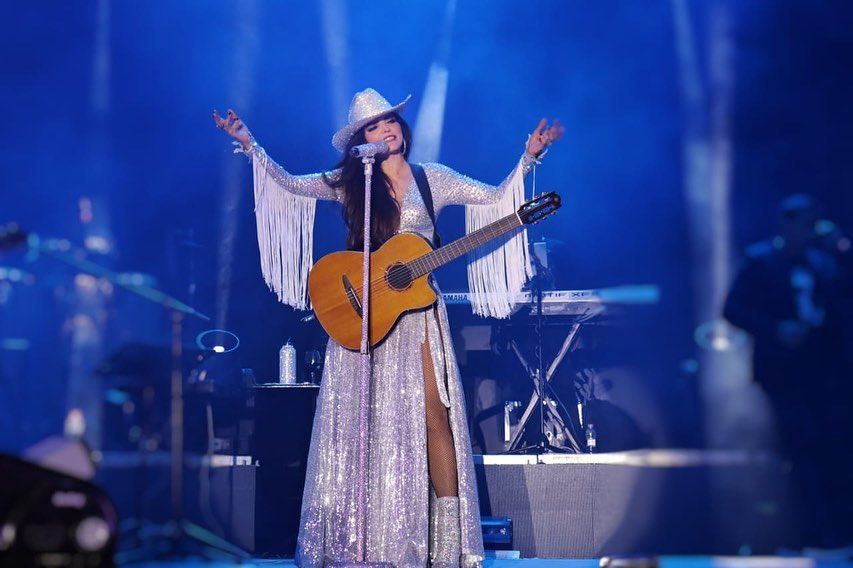 Ana Bárbara en el teatro del pueblo de la feria de Pachuca