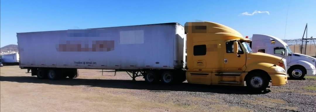 En Trébol La Paz, recuperan tractocamión robado