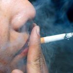 Prohibido fumar en lugares públicos: entra en vigor decreto