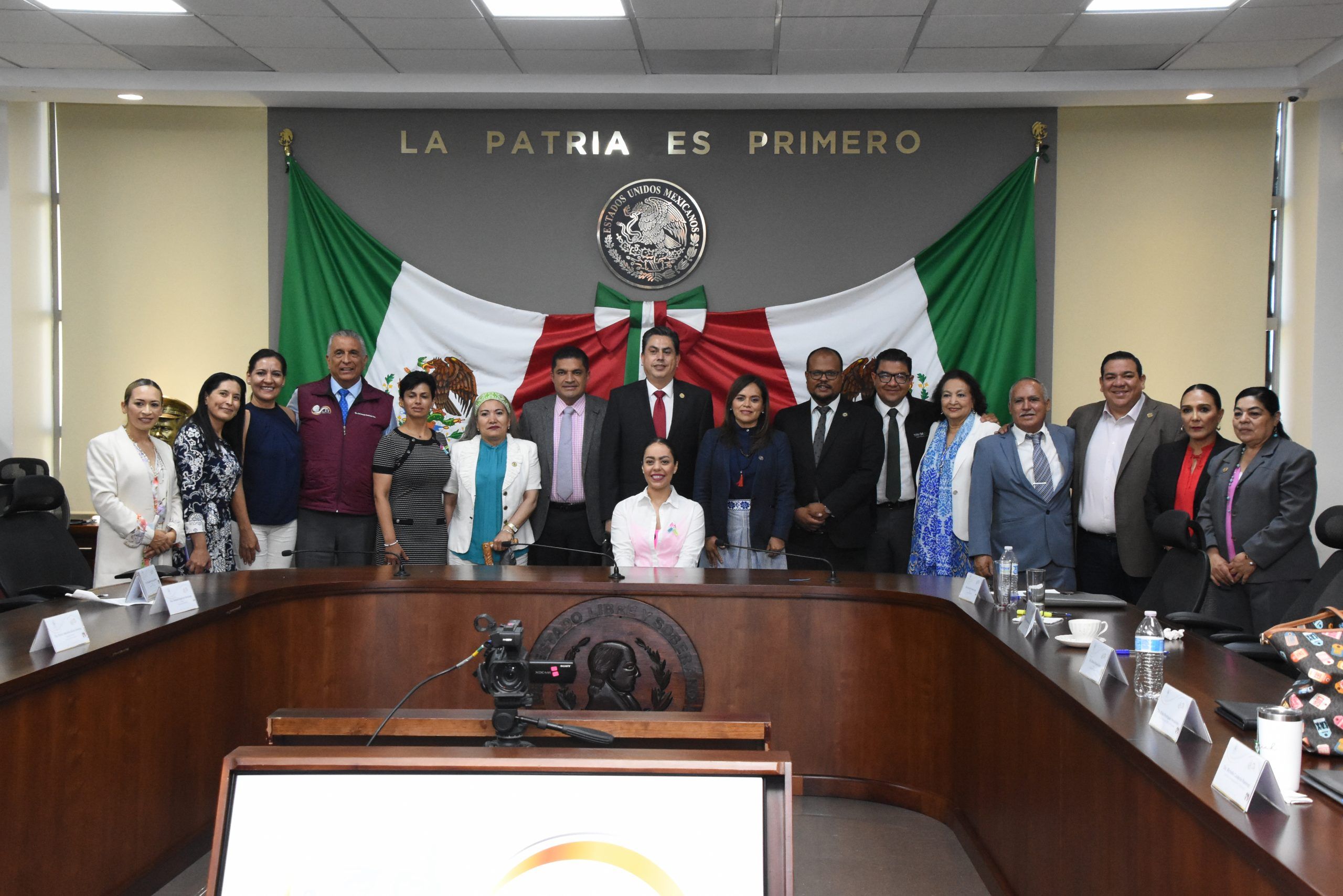 Proponen otorgar licencia menstrual a mujeres trabajadoras