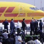 Acude Menchaca al AIFA para aterrizaje de primer avión de carga