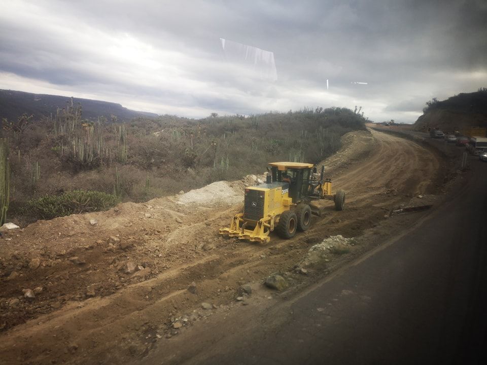 Realizan cierres parciales en la Pachuca-Huejutla por obras