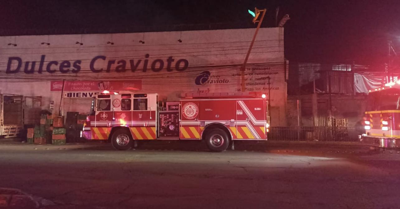 Registran humo en inmueble siniestrado, en Pachuca