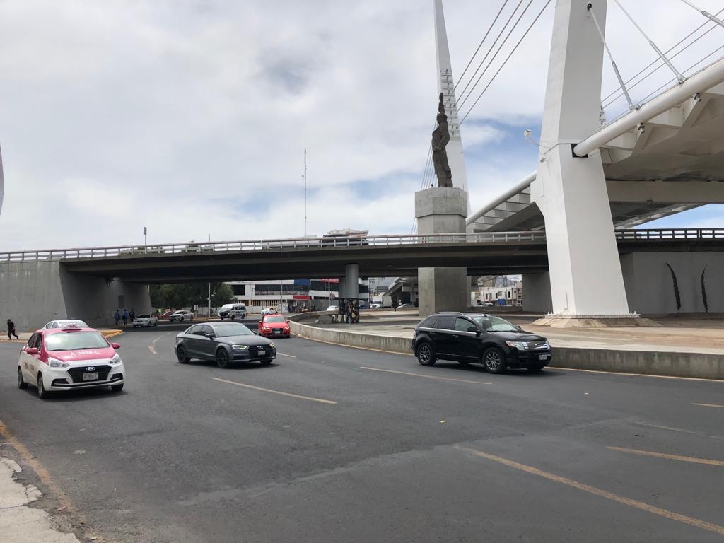 Exhortan diputados a organizar tránsito en Glorieta 24 horas de Pachuca