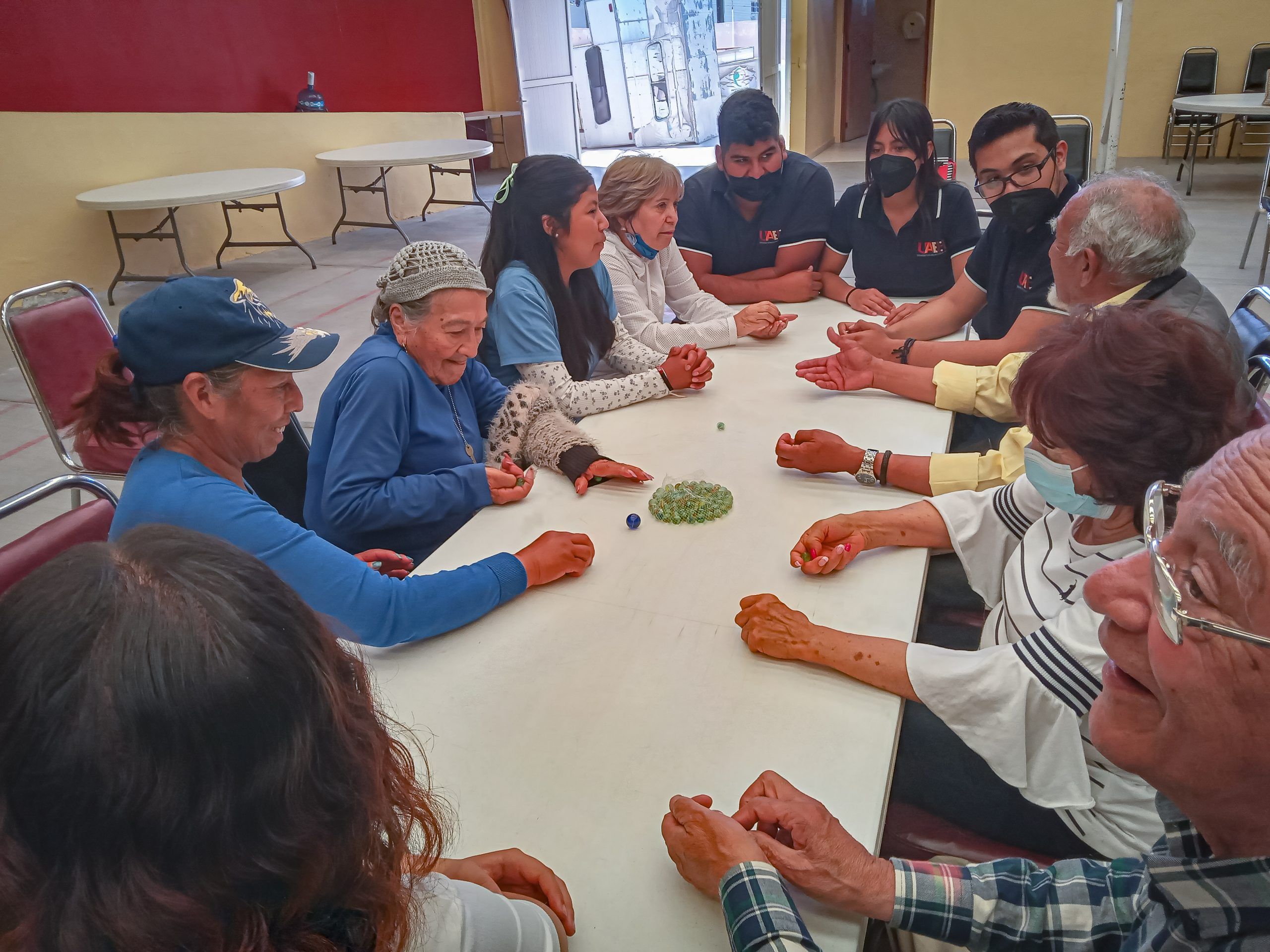 Promueve IAAMEH encuentro intergeneracional en el CGI Pachuca