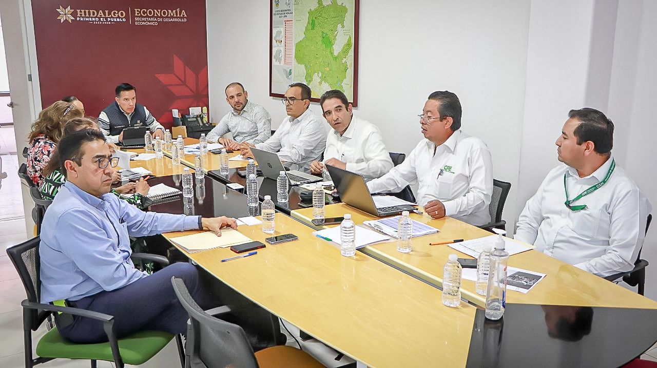 Brinda Agencia Estatal de Energía acompañamiento para llevar conectividad a escuelas