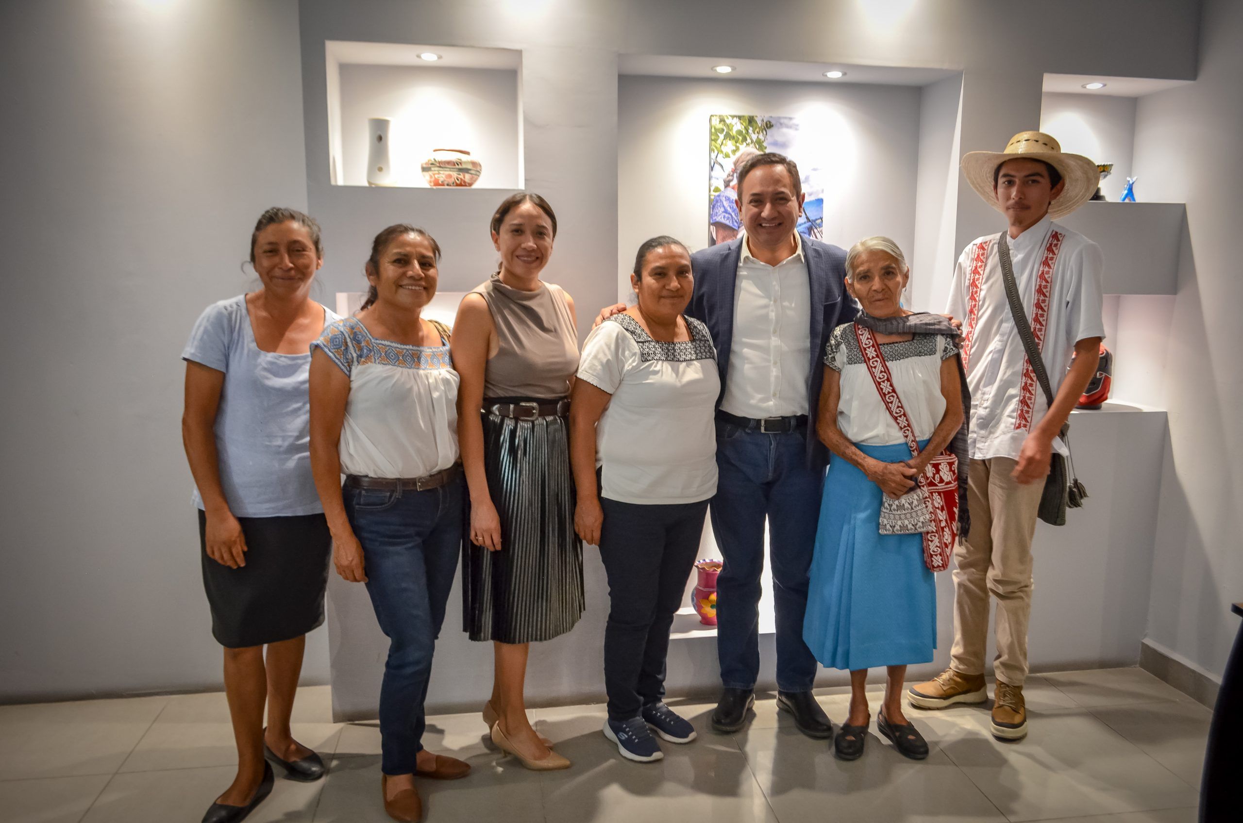 Busca grupo artesanal proteger lenguaje e iconografía hñahñú