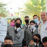 Natividad Castrejón visitó escuelas de San Agustín Metzquititlán y Zacualtipán