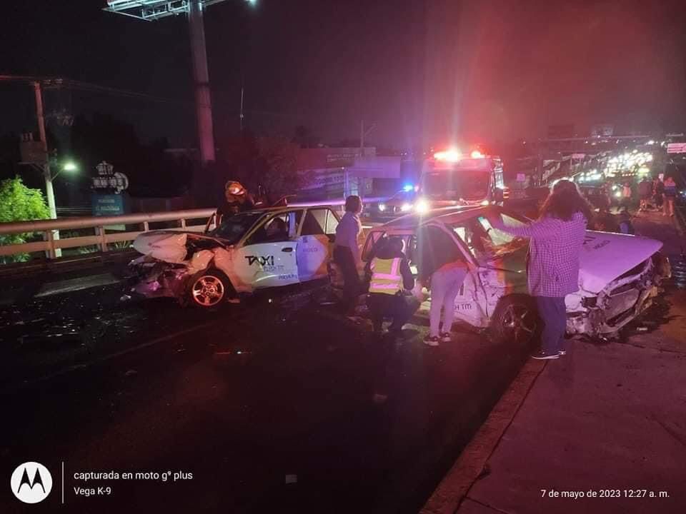 Deja choque de tres autos varios lesionados en el Felipe Ángeles
