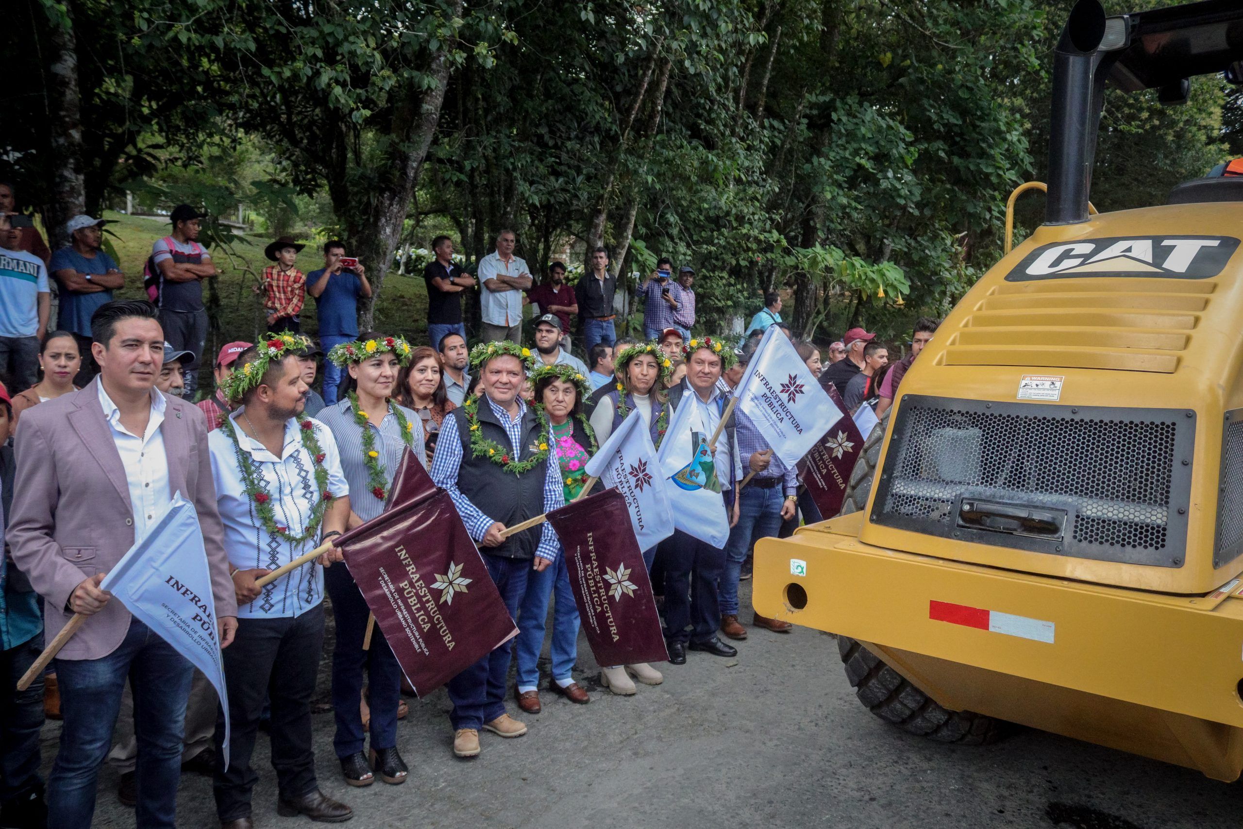 SIPDUS da banderazo de inicio de 7 obras en diferentes regiones de la entidad