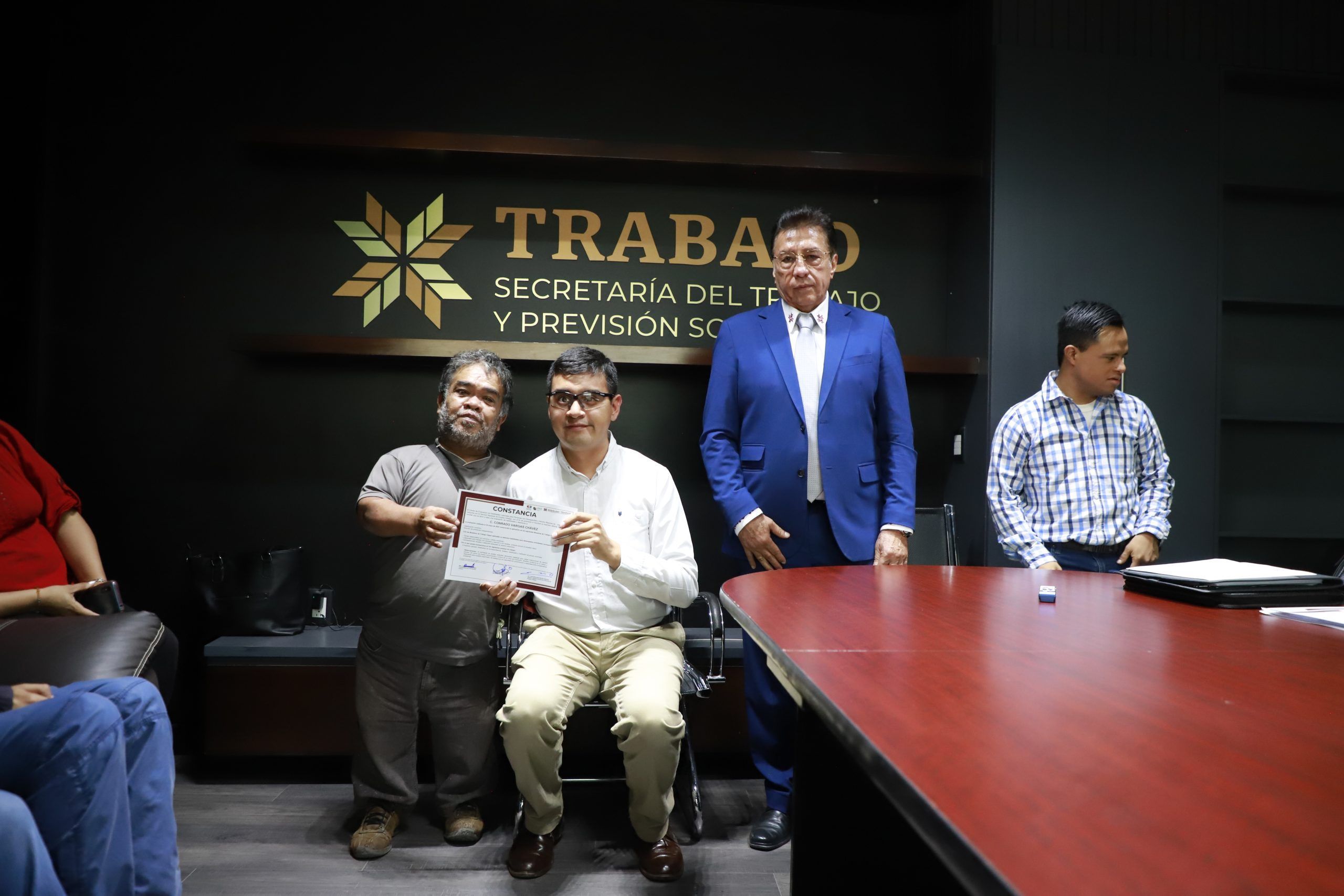 Personas con discapacidad acreditan habilidades para el trabajo