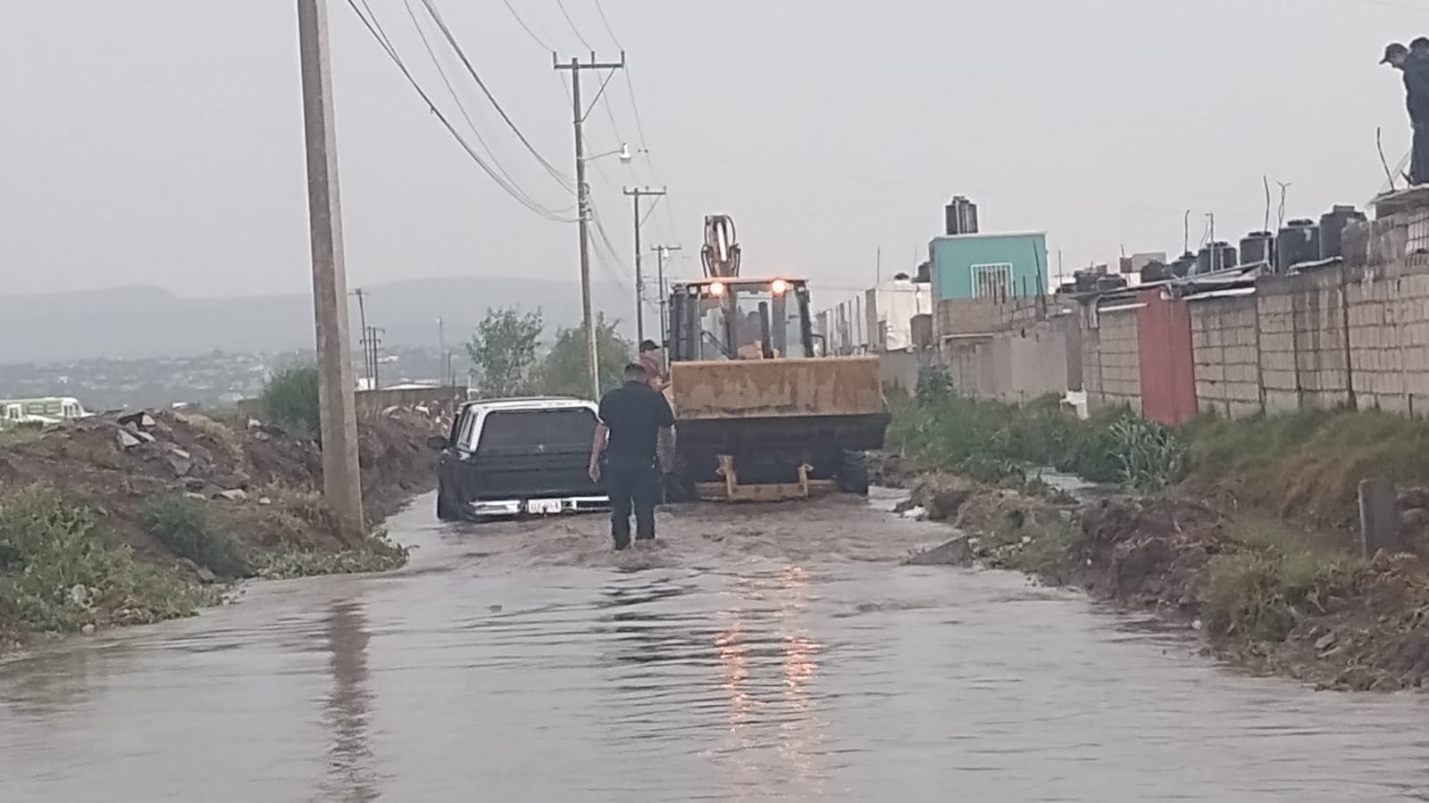 Dejó lluvia anegamientos en zona metropolitana de Pachuca